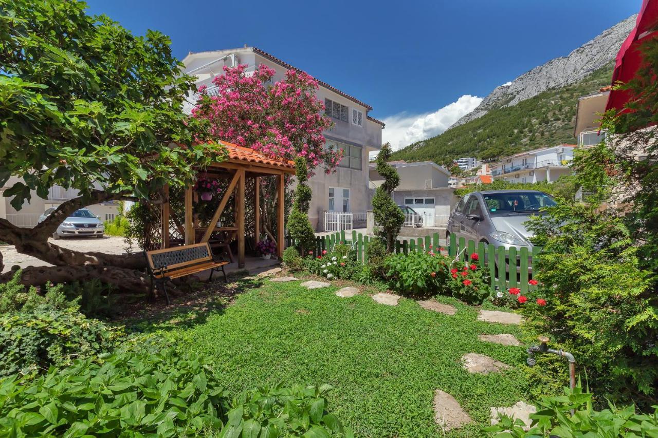 Apartmani Luna Baska Voda Exterior photo