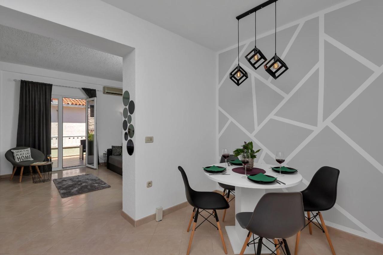 Apartmani Luna Baska Voda Exterior photo
